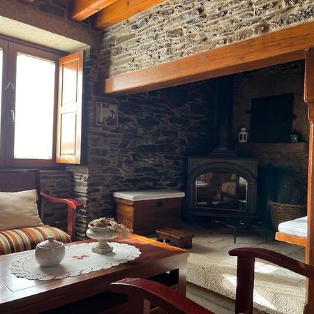 Casa Rural Dona Maria Ordes Bagian luar foto